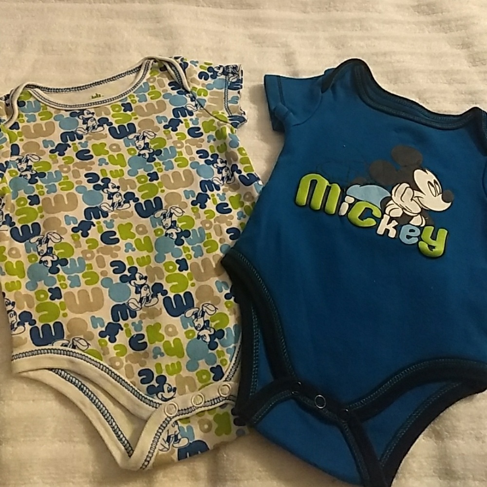 Disney Baby onesie set